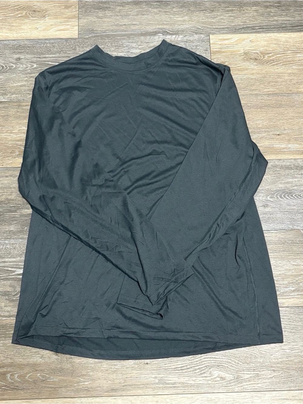 The Nike Tee Dri Fit Men's XXL Long Sleeve Gray Shirt New w/out Tags!
